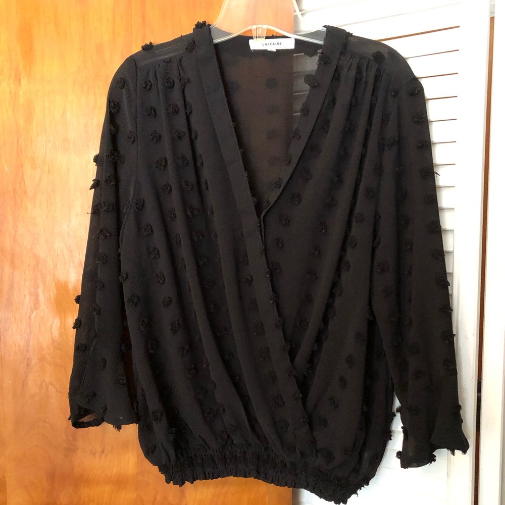 Blouse black 3/4 sleeve, elastic waist, snap closure